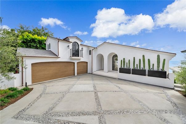 Attached, Exterior, Facade, Spanish Mediterranean