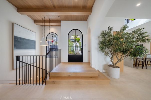Interior, Pendant Lights, Recessed Lighting, Wooden Beams, Wooden Ceilings