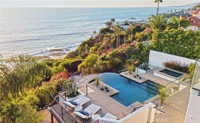 Exterior, Pool, Water