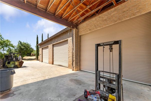 Detached Garage, Exterior
