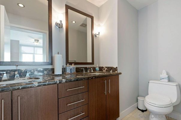 Bathroom, Dual Sink Vanities, Interior, Recessed Lighting