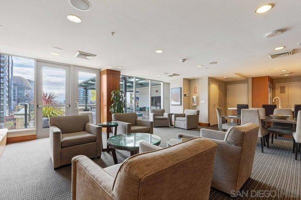 Dining room, Interior, Living room, Recessed Lighting