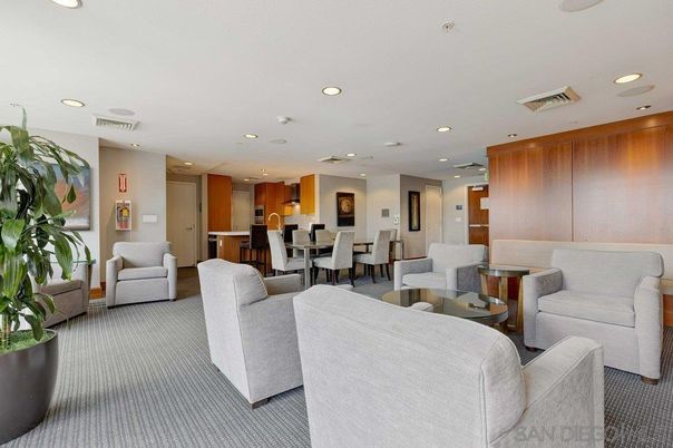 Dining room, Interior, Living room, Recessed Lighting