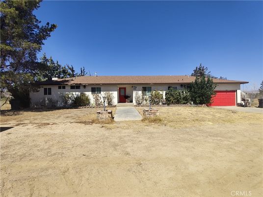 Attached, Backyard, Exterior, Facade, Ranch