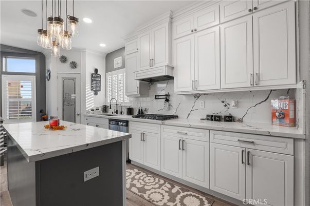 Interior, Kitchen, Marble Walls, Pendant Lights, Recessed Lighting, Wood Texture Flooring