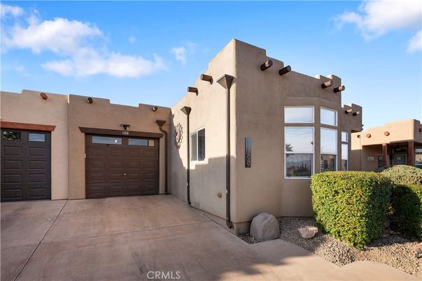 Attached, Exterior, Facade, Spanish Mediterranean