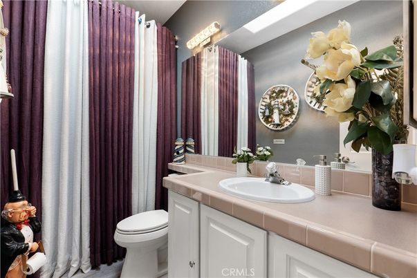 Bathroom, Interior, Tile Countertops