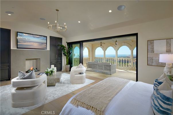Bedroom, Interior, Pendant Lights, Recessed Lighting, Water, Wood Texture Flooring