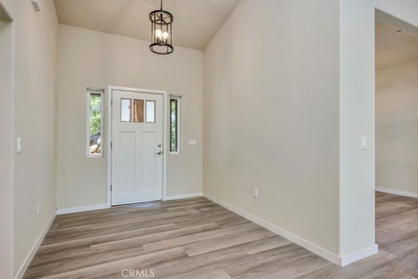Interior, Pendant Lights, Wood Texture Flooring