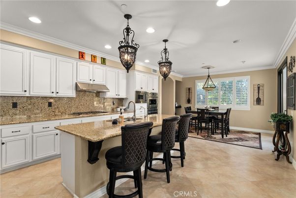 Dining room, Interior, Kitchen, Pendant Lights, Recessed Lighting, Stainless Steel Appliances