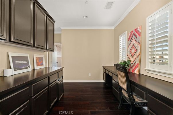 Home Office, Interior, Recessed Lighting, Wood Texture Flooring