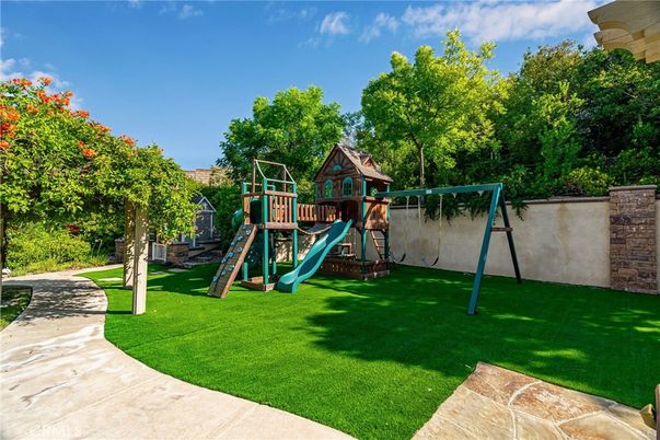Backyard, Exterior, Playground