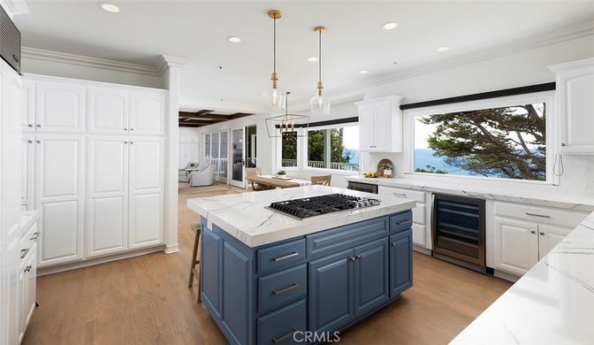 Interior, Kitchen, Pendant Lights, Recessed Lighting, Water, Wood Texture Flooring