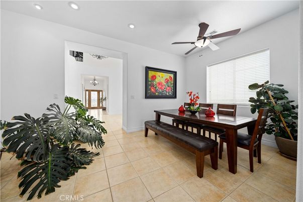 Dining room, Interior, Recessed Lighting