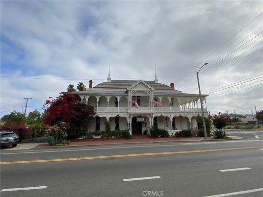 Exterior, Facade, None