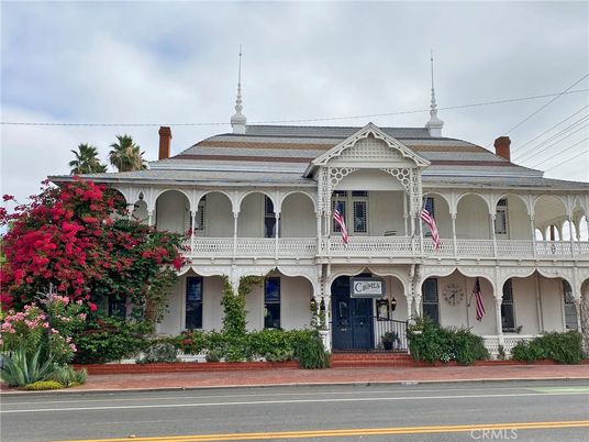 Exterior, Facade, Mediterranean