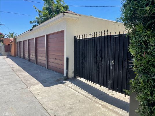 Detached Garage, Exterior