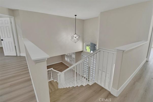 Interior, Pendant Lights, Wood Texture Flooring