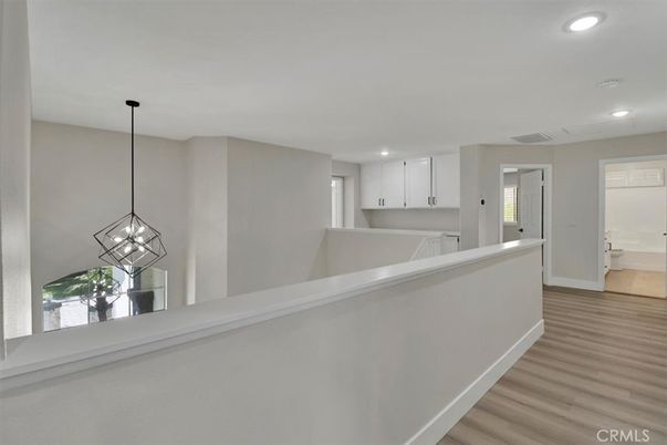 Interior, Pendant Lights, Recessed Lighting, Wood Texture Flooring