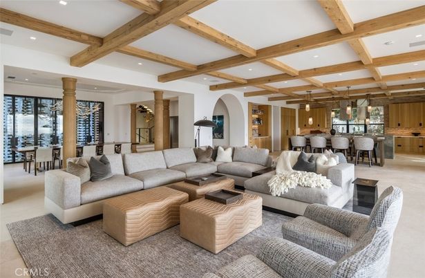 Dining room, Interior, Kitchen, Living room, Pendant Lights, Recessed Lighting, Wooden Beams