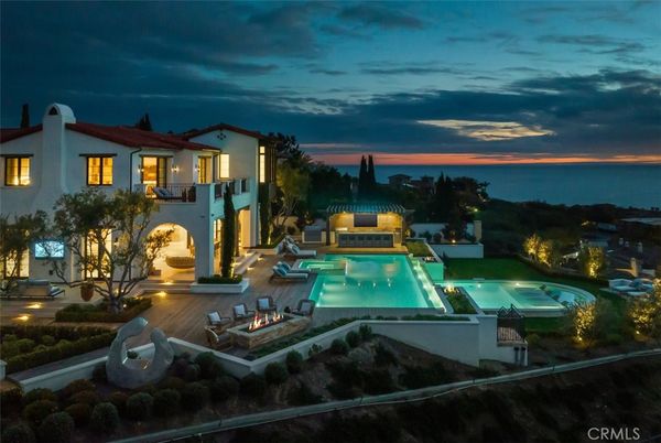 Exterior, Pool, Water