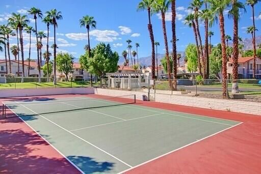Exterior, Tennis Courts