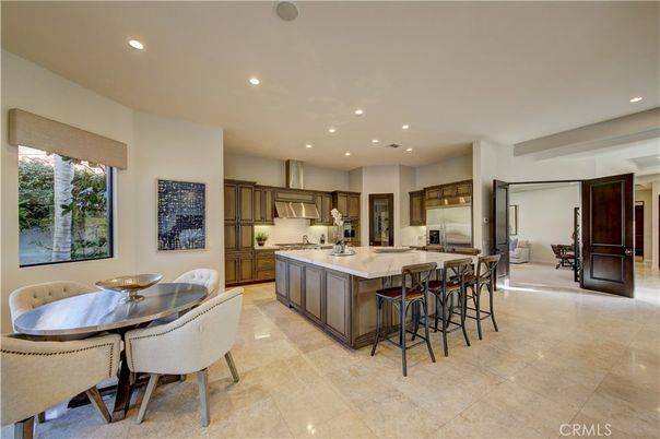 Dining room, Interior, Kitchen, Recessed Lighting, Stainless Steel Appliances