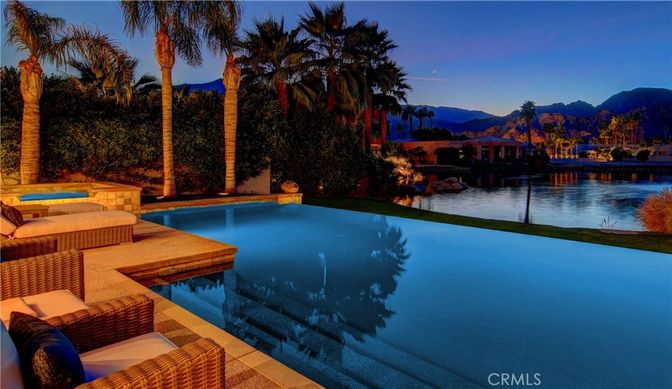 Exterior, Lake, Pool