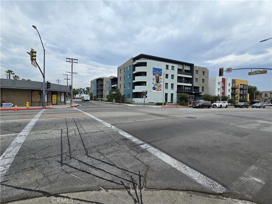 Exterior, Facade, Condo Building