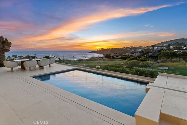 Exterior, Pool, Water