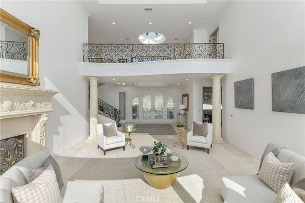 Fireplace, Interior, Living room, Recessed Lighting