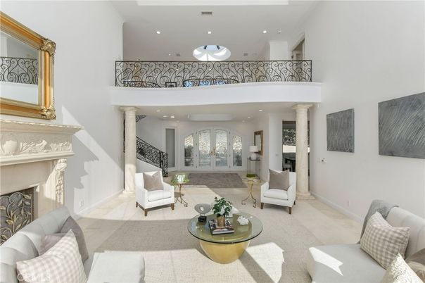 Fireplace, Interior, Living room, Recessed Lighting