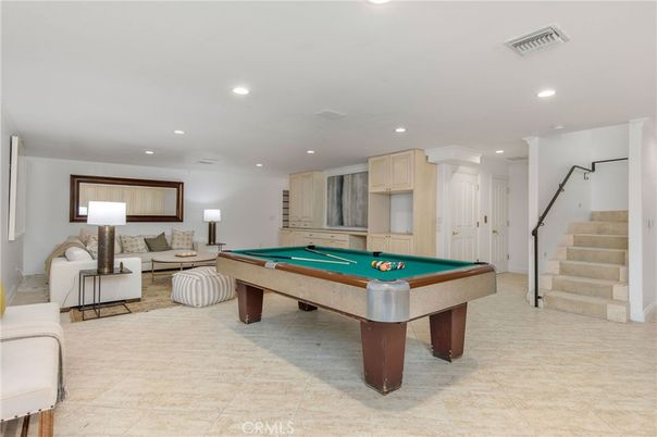Billiard Table, Game Room, Interior, Living room, Recessed Lighting