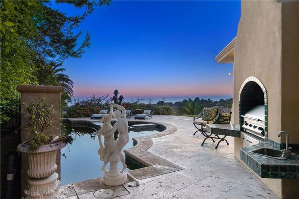 Exterior, Pool, Water