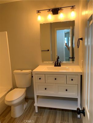Bathroom, Dual Sink Vanities, Interior, Wood Texture Flooring