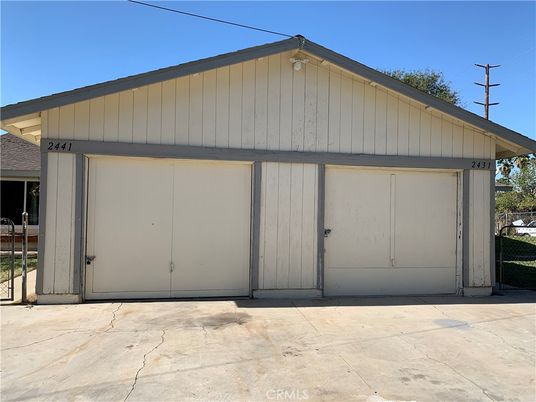 Detached Garage, Exterior