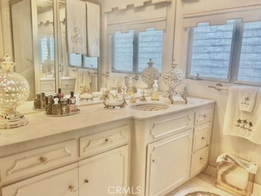 Bathroom, Dual Sink Vanities, Interior, Water