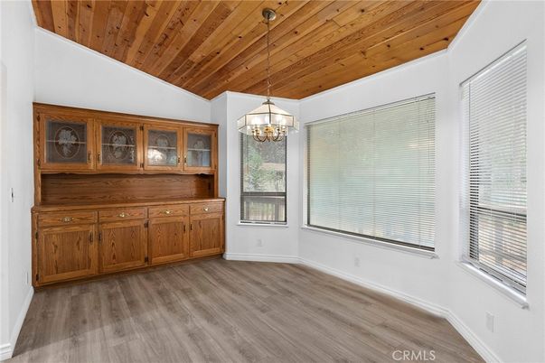 Chandelier, Empty room, Interior, Pendant Lights, Wooden Ceilings, Wood Texture Flooring