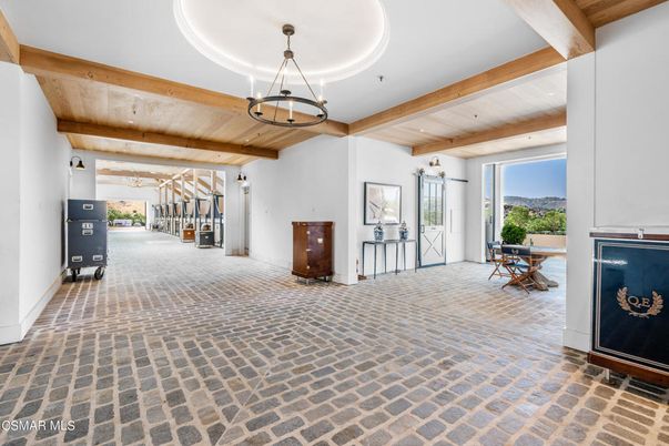 Interior, Pendant Lights, Wooden Beams