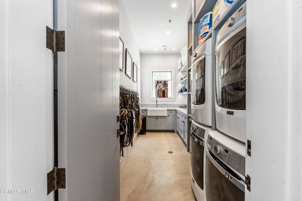 Interior, Recessed Lighting, Washer