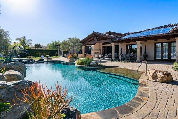 Exterior, Pool, Solar Panels
