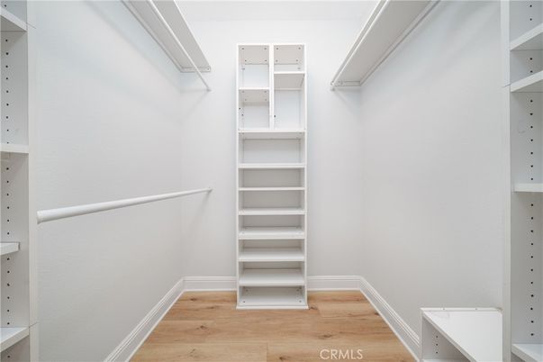 Interior, Walk-in Closets, Wood Texture Flooring