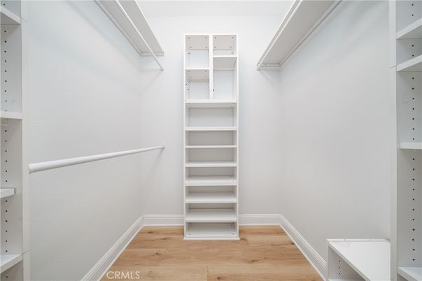 Interior, Walk-in Closets, Wood Texture Flooring