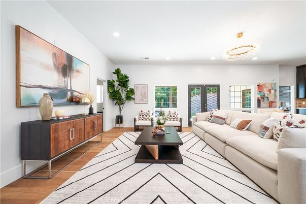 Chandelier, Interior, Living room, Recessed Lighting, Wood Texture Flooring