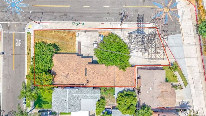 Exterior, Drone