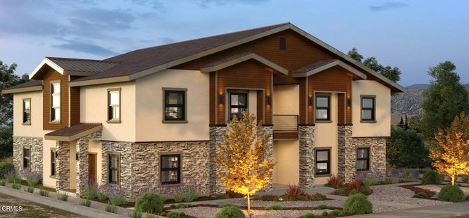 Exterior, Facade, Modern