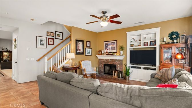 Fireplace, Interior, Living room