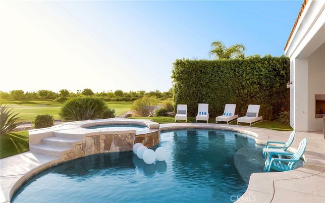 Exterior, Pool, Water