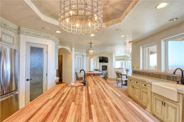 Chandelier, Dining room, Fireplace, Interior, Pendant Lights, Recessed Lighting, Wood Texture Flooring