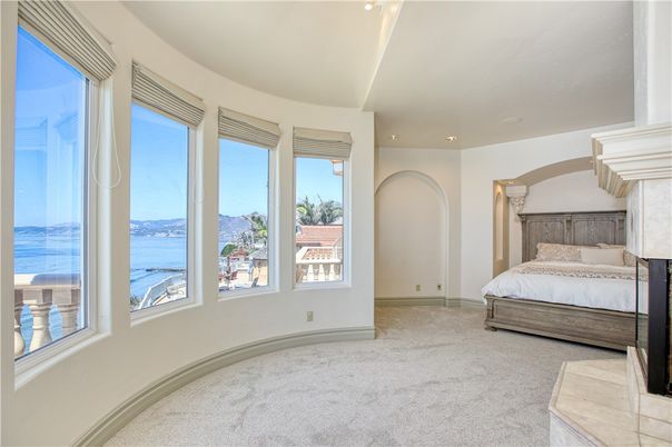 Bedroom, Interior, Recessed Lighting, Water